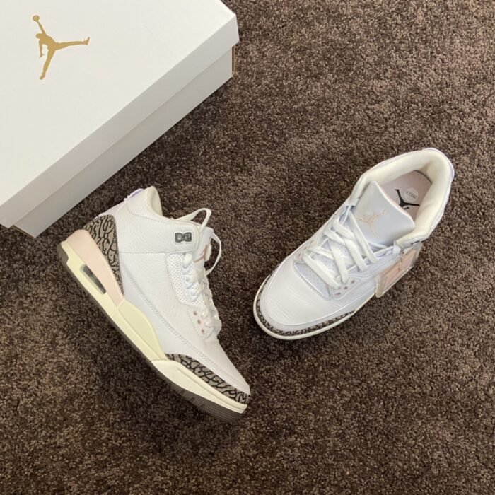 Wmns Air Jordan 3 Retro 'Neapolitan' - Image 3