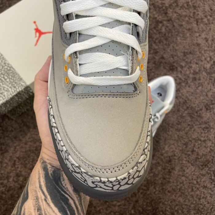 Air Jordan 3 Retro 'Cool Grey' 2021 - Image 4