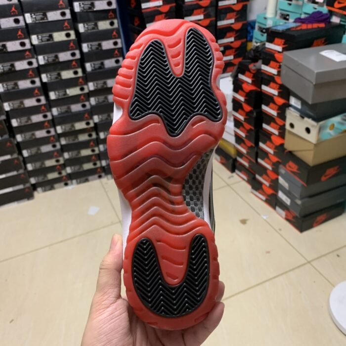 Air Jordan 11 Retro Low 'Concord-Bred' - Image 7