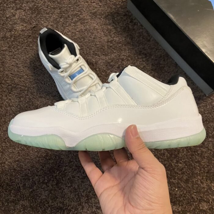 Air Jordan 11 Retro Low 'Legend Blue' - Image 2