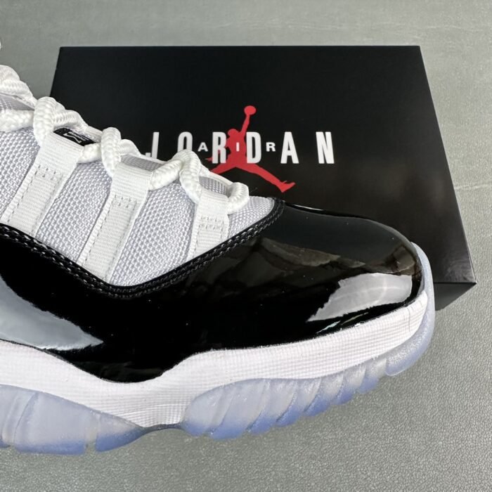 Air Jordan 11 Retro 'Concord' 2018 - Image 5