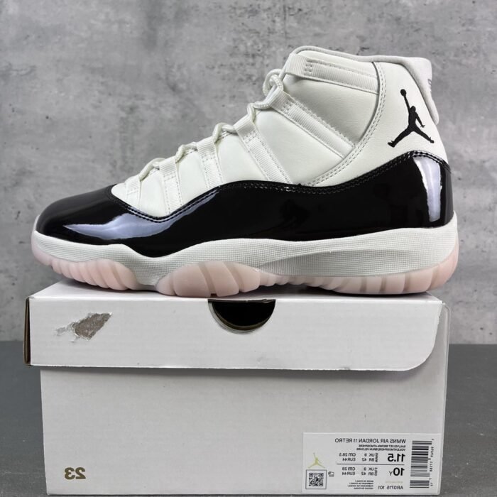 Wmns Air Jordan 11 Retro 'Neapolitan' - Image 2