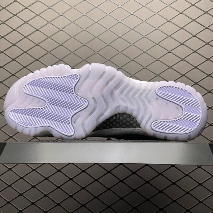 Wmns Air Jordan 11 Retro Low 'Pure Violet' - Image 8