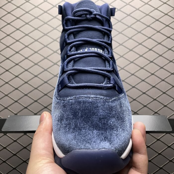 Wmns Air Jordan 11 Retro 'Midnight Navy Velvet' - Image 6