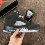Air Jordan 5 OG 'Metallic' 2016 - Image 2